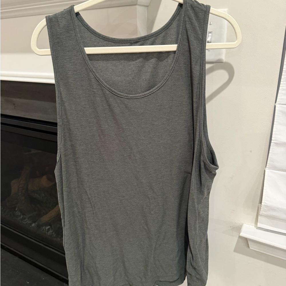 Vuori Men’s Tank Top - Charcoal Gray